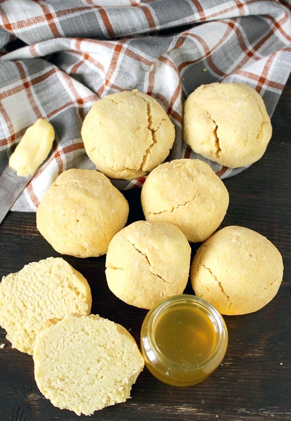 Easy Paleo Biscuits 