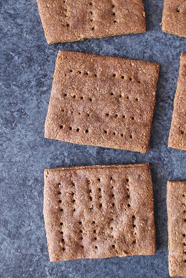 Paleo Graham Crackers 