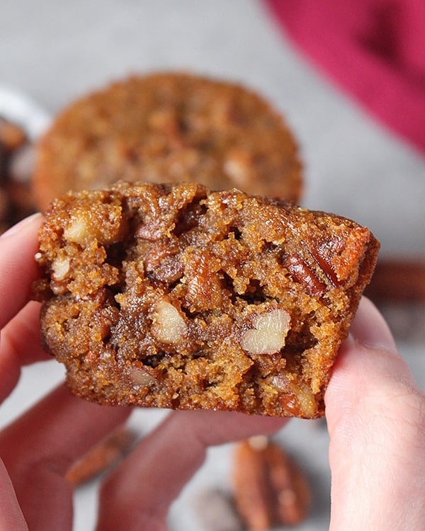 Paleo Pecan Pie Muffins