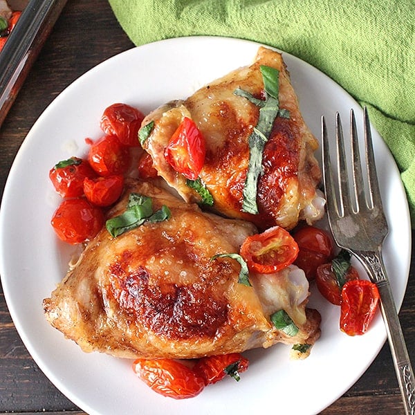 Paleo Tomato Balsamic Chicken 