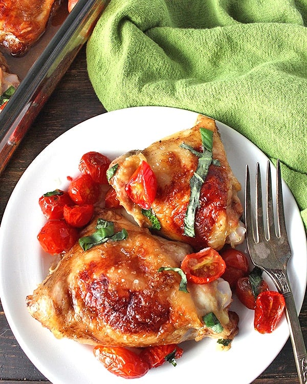 Paleo Tomato Balsamic Chicken 