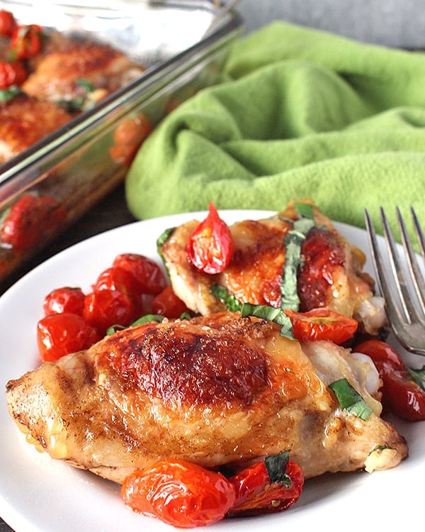 Paleo Tomato Balsamic Chicken 