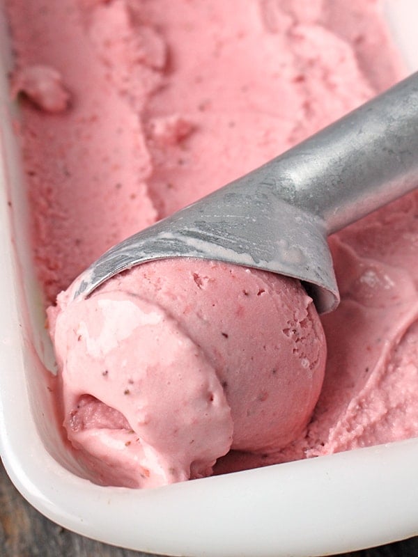 Paleo Strawberry Ice Cream 