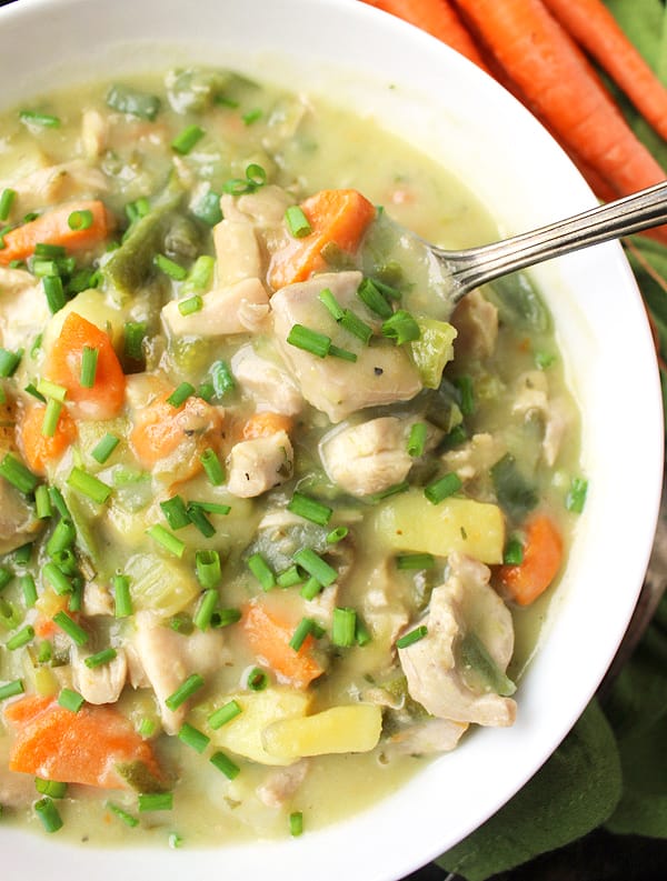 Paleo Whole30 Chicken Pot Pie Soup 