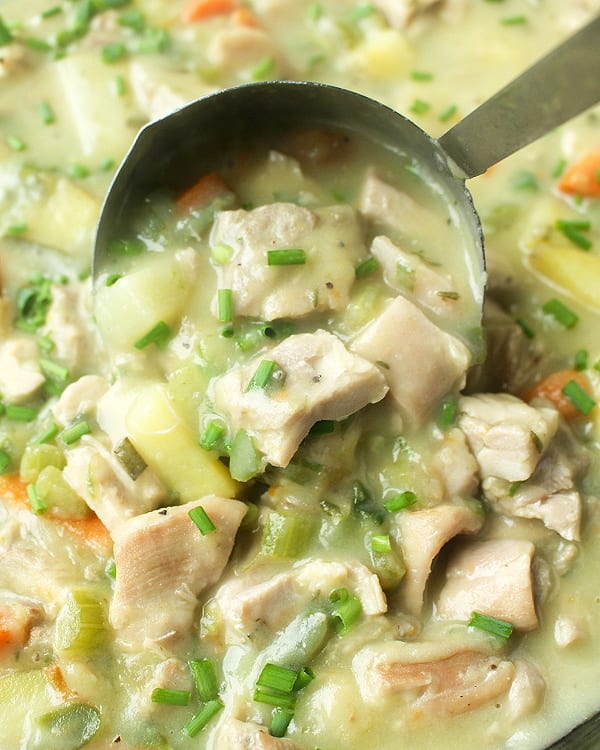 Paleo Whole30 Chicken Pot Pie Soup 