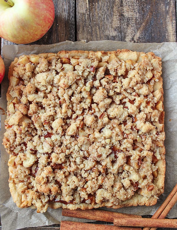 Paleo Apple Pie Crumb Bars 