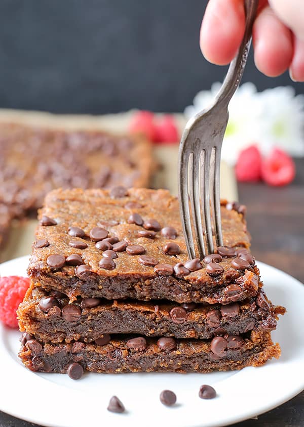 These Paleo Almond Butter Blondies are rich, ultra fudgy, and so delicious! Egg free, vegan, gluten free, dairy free, but no one will be able to tell!