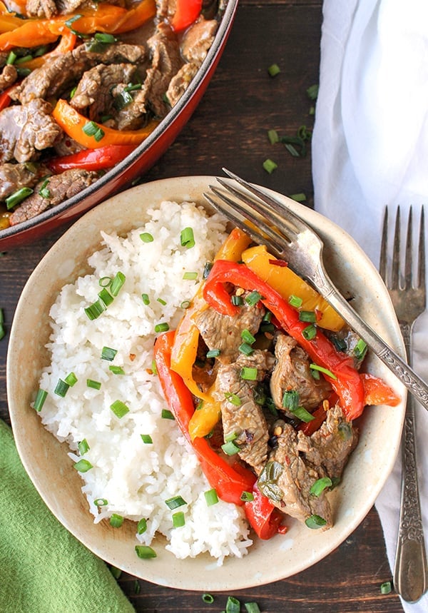 This Paleo Whole30 Easy Pepper Steak is quick and flavorful! Tender beef and thinly sliced peppers covered in a savory sauce. Gluten free, dairy free, and low FODMAP. 