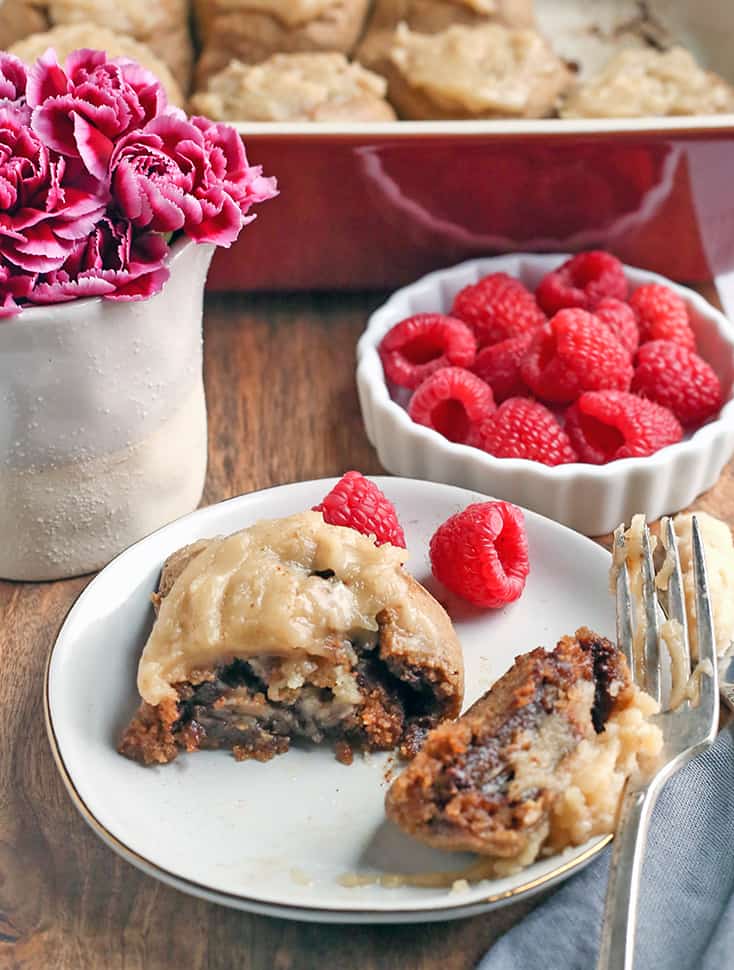 These Best Paleo Cinnamon Rolls are sweet, soft, and so delicious! Quick to make and they make the perfect morning treat. Gluten free, dairy free, and naturally sweetened.