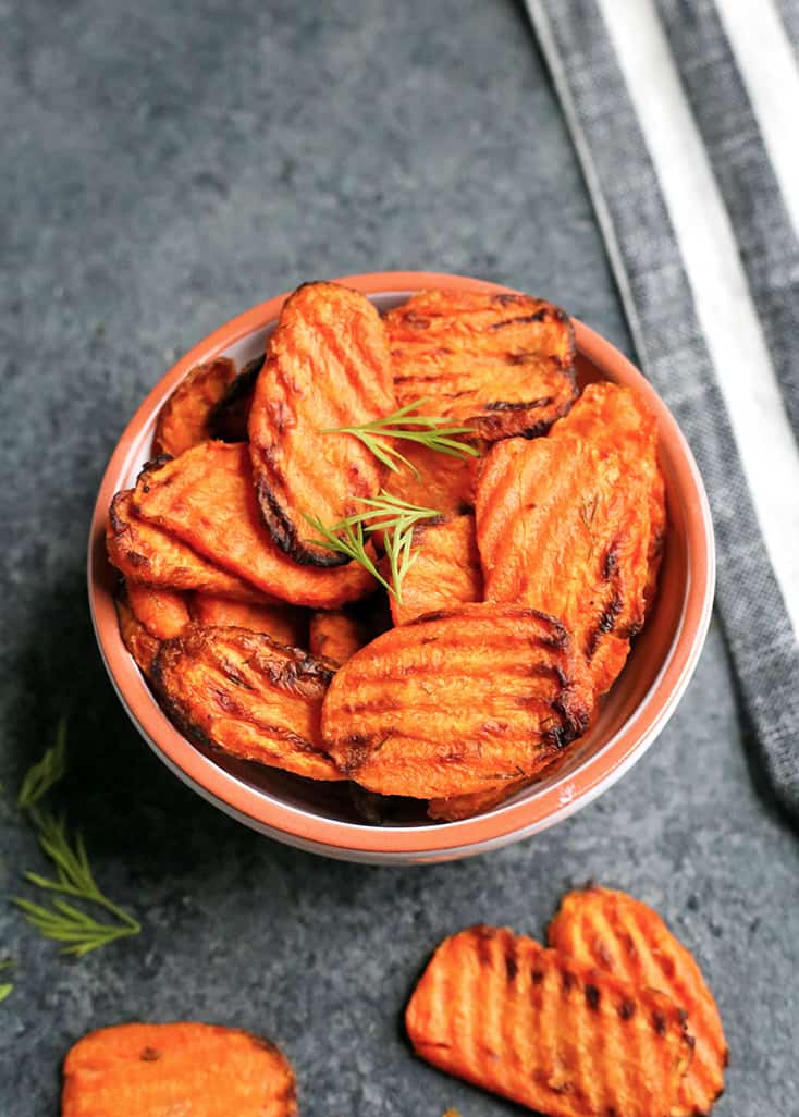 These Paleo Whole30 Air Fryer Carrots are easy, quick, and perfectly cooked. A great side dish that everyone will love. Gluten free, dairy free, and low FODMAP.