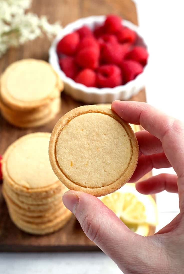 These Paleo Vegan Shortbread Lemonades are a copycat version of the popular Girl Scout cookie. Made with just 6 ingredients and so delicious! Gluten free, dairy free, egg free, and naturally sweetened.