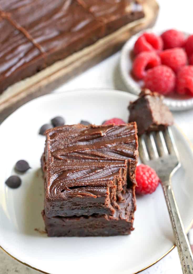 This Paleo Nut Free Chocolate Cheesecake is dairy free, but still creamy and delicious! A no-bake treat that doubles up on the chocolate and sure to satisfy that sweet craving. It's gluten free, vegan, and naturally sweetened.