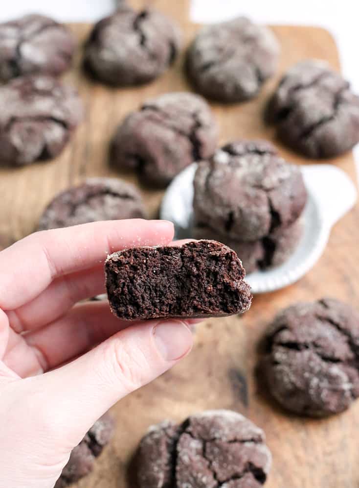 These Paleo Chocolate Crinkle Cookies are rich, thick and so delicious! Gluten free, dairy free, and naturally sweetened.