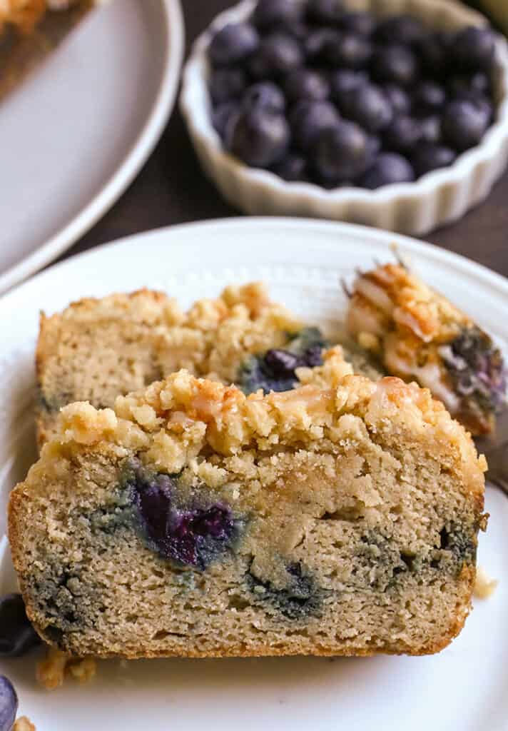 paleo streusel bread with crumb topping