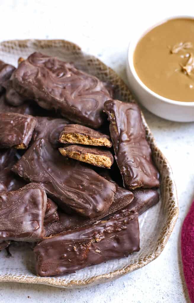 a plate of paleo vegan butterfinger candy bars